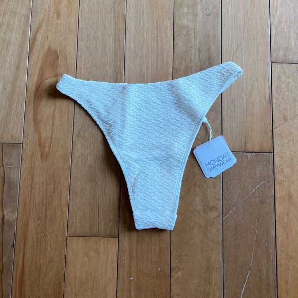 NWT Monday Swimwear Tamarama Bottom - Picture 4 of 7